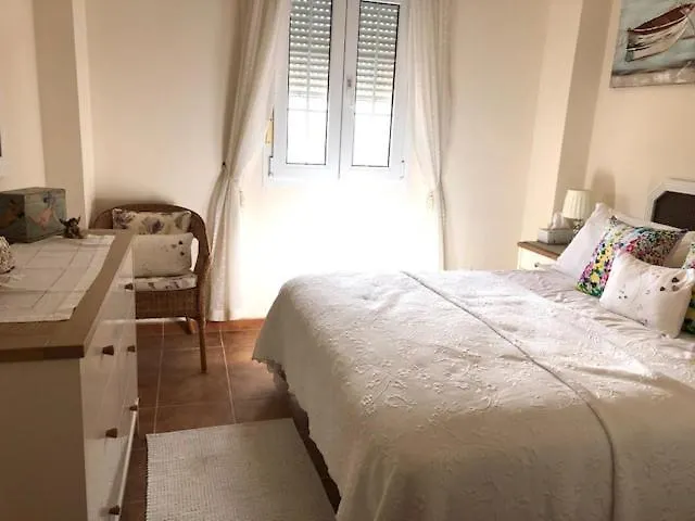 Marina II Apartment 아야몬테